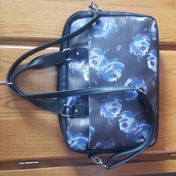 Laptop Case - Picture 3 of 8